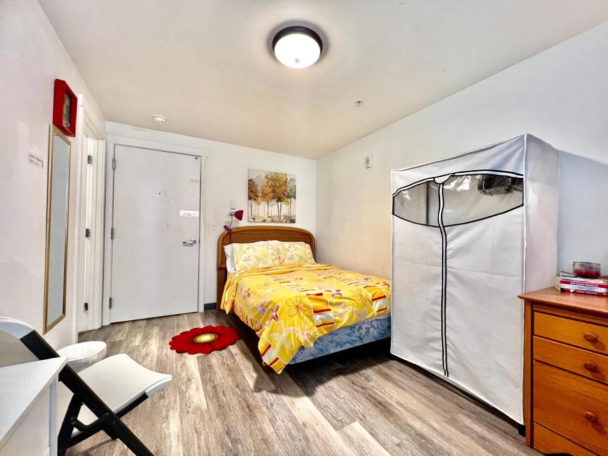 Micro Studio Apartment 10 Minutes Walk To University Of Washington Seattle Exterior foto